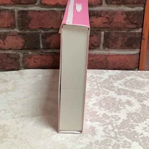 Liddle Kiddle Collector Case + Doll - Picture 6 of 13